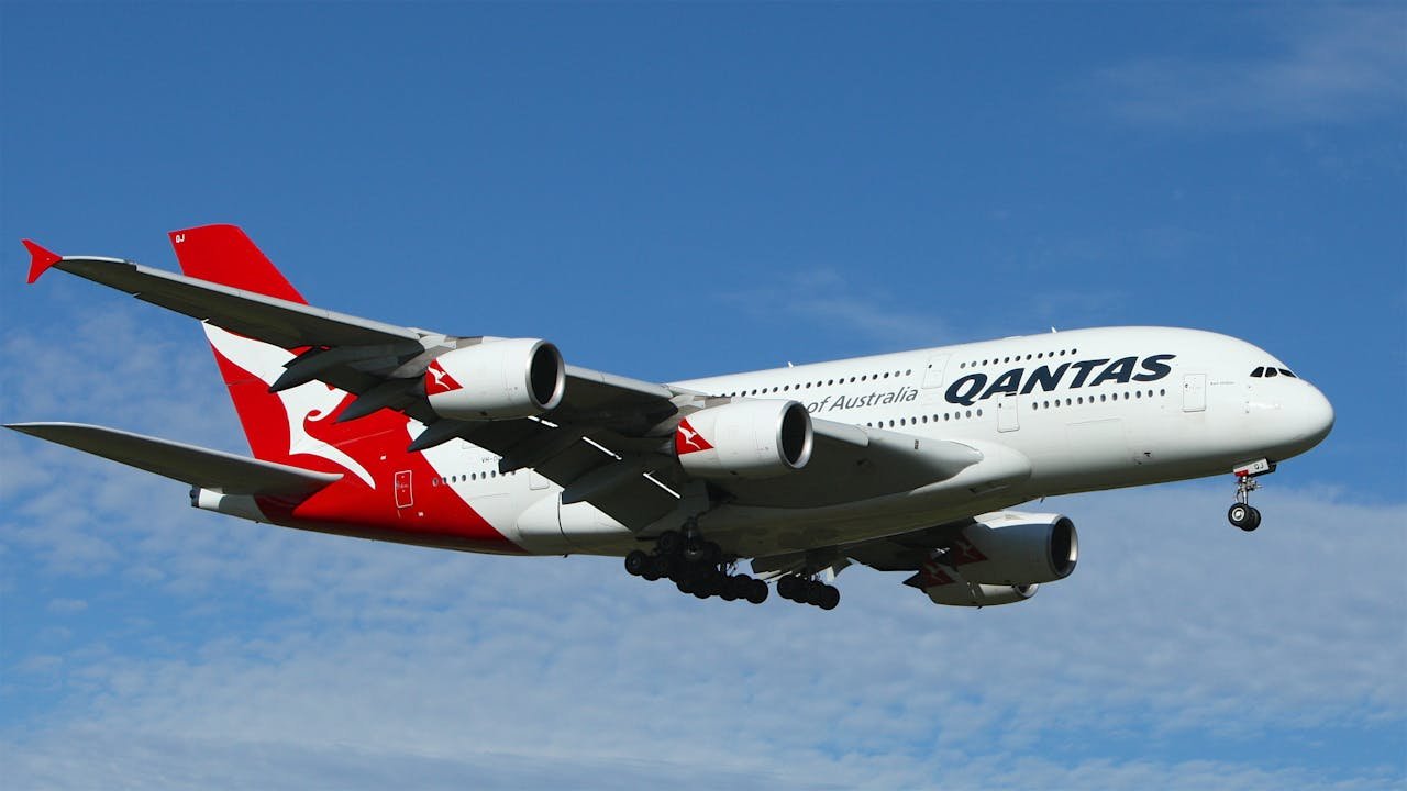 QANTAS – Asia Red Tail Sale